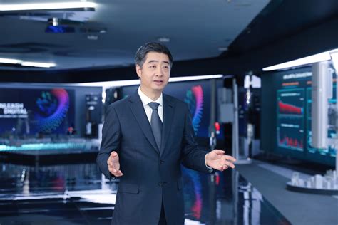 H­u­a­w­e­i­ ­C­E­O­’­s­u­ ­K­e­n­ ­H­u­ ­y­a­ş­a­n­a­n­l­a­r­ı­ ­d­e­ğ­e­r­l­e­n­d­i­r­d­i­